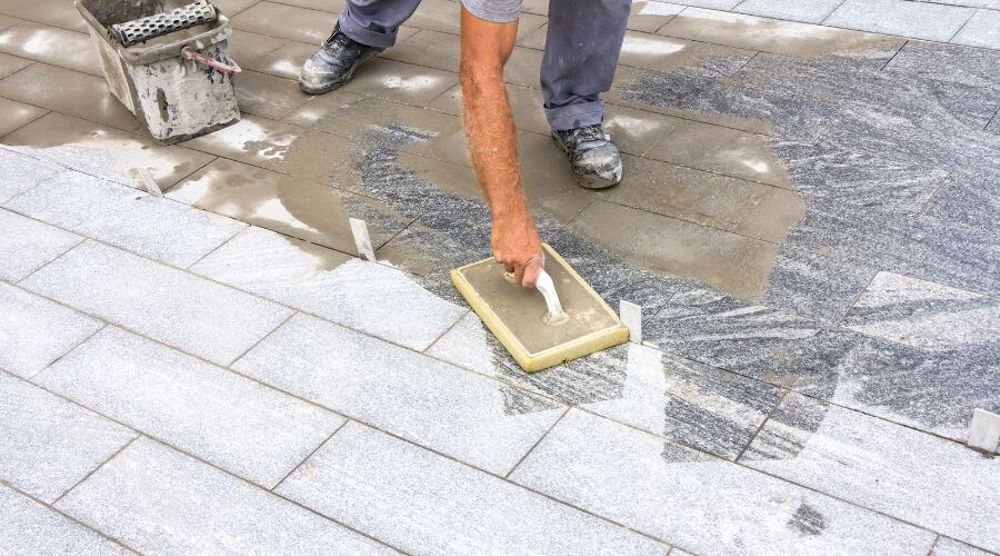 Expert Emergency Roof Repairs services in Hamilton, IL